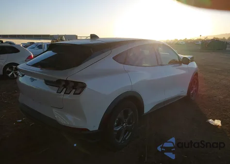 2023 Ford Mustang Mach-E Select z USA, uszkodzony, nr VIN 3FMTK1SS5PMA09162